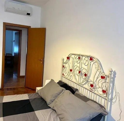 Porta Genova Modern House Appartamento